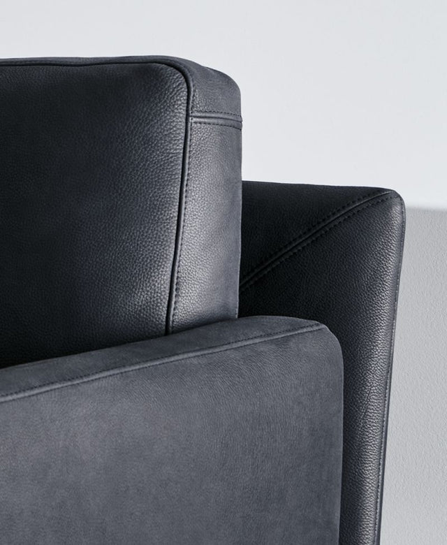 Furniture_ArmChair_details_Twils-poltrona-Etan3